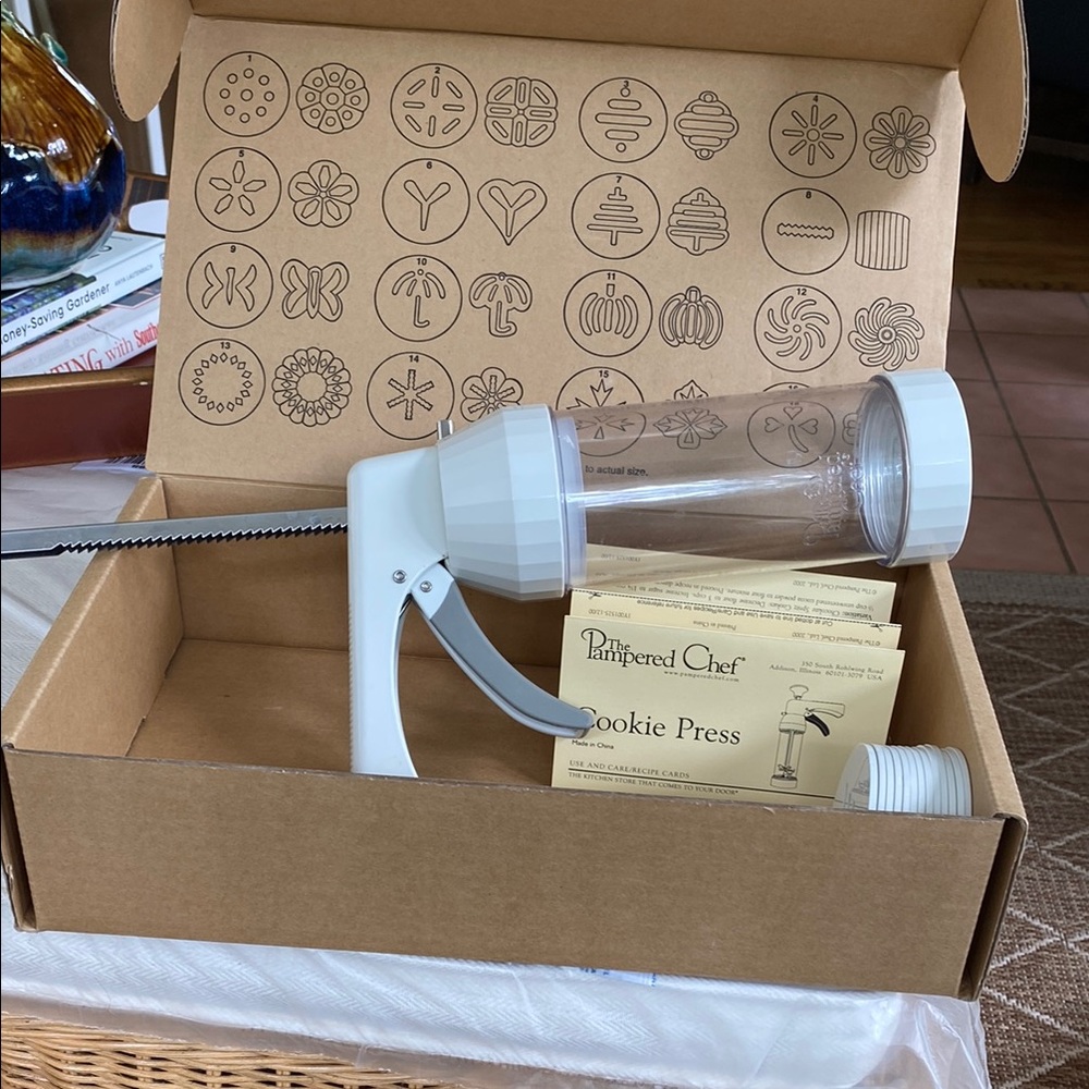 The Pampered Chef Cookie Press